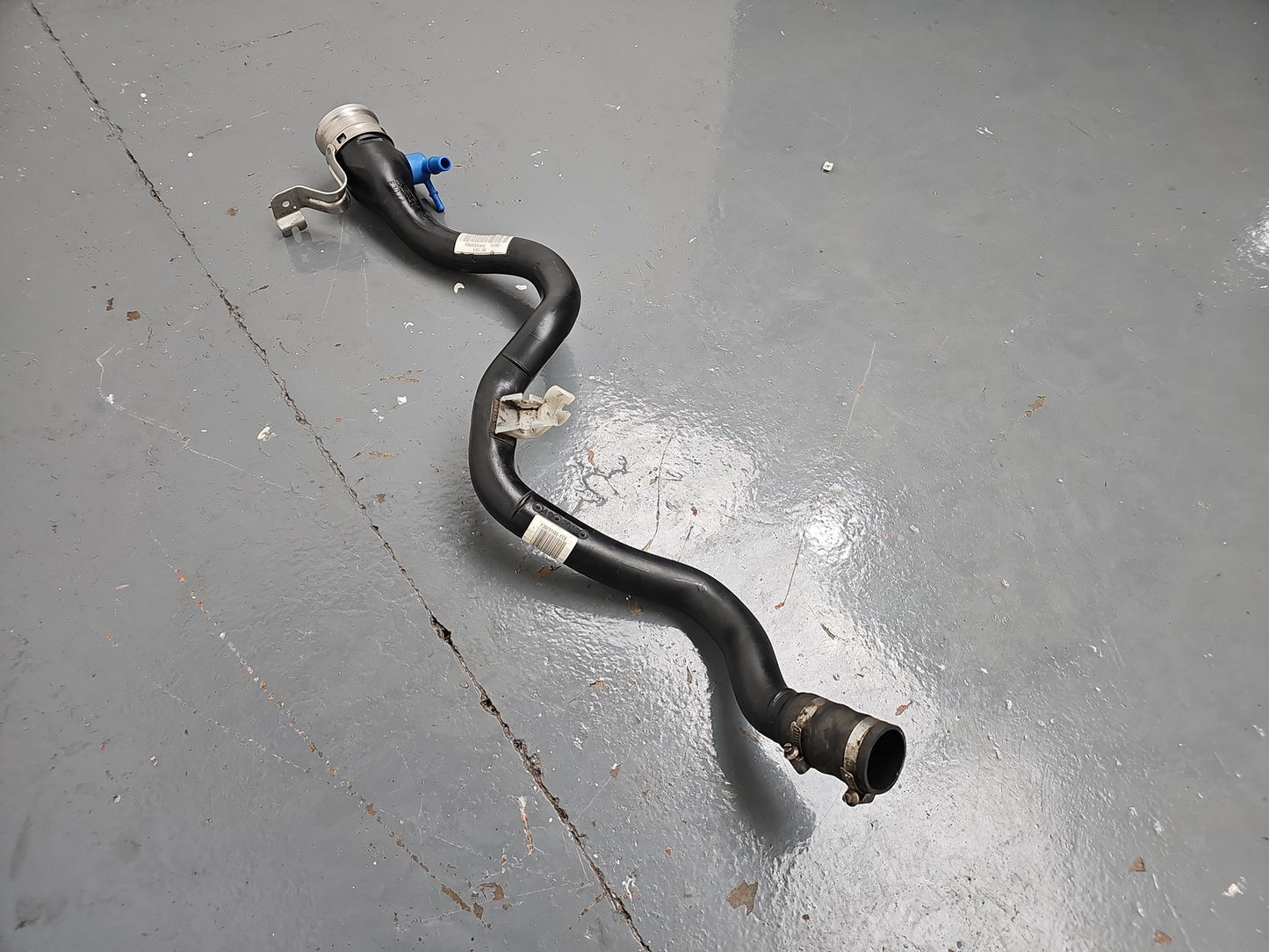 BMW F30 F31 F35 F80 F32 Tank Filler Pipe Plastic Fuel Tank 16.11 7244033