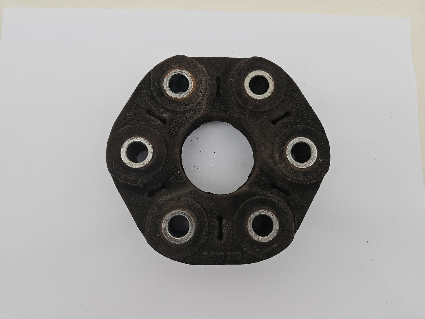 BMW F SERIES GENUINE REAR PROPSHAFT UNIVERSAL JOINT RUBBER 7610372