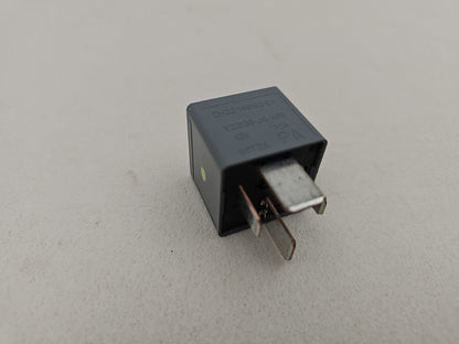 DH22-14B192-EA Land Rover Jaguar 4-Blade Grey Relay 70A 12V Tyco V23136-J4-X89