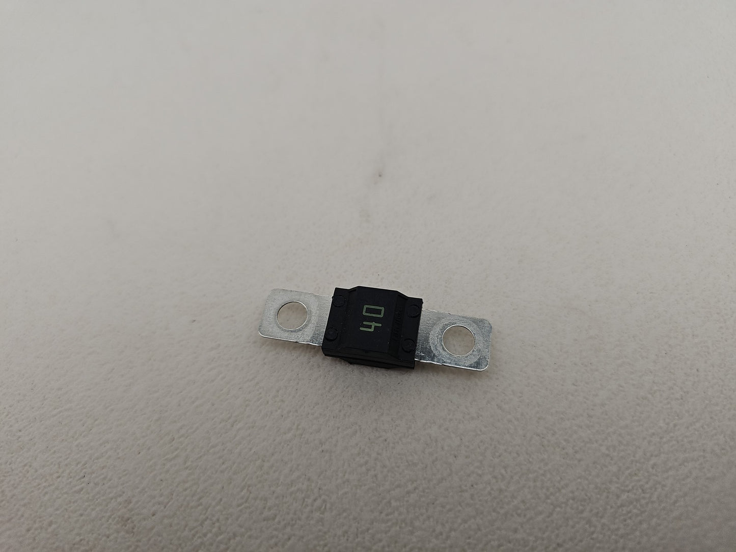 AUTOMOTIVE FUSES BOLT-ON 32V 40A 498 SERIES, MIDI