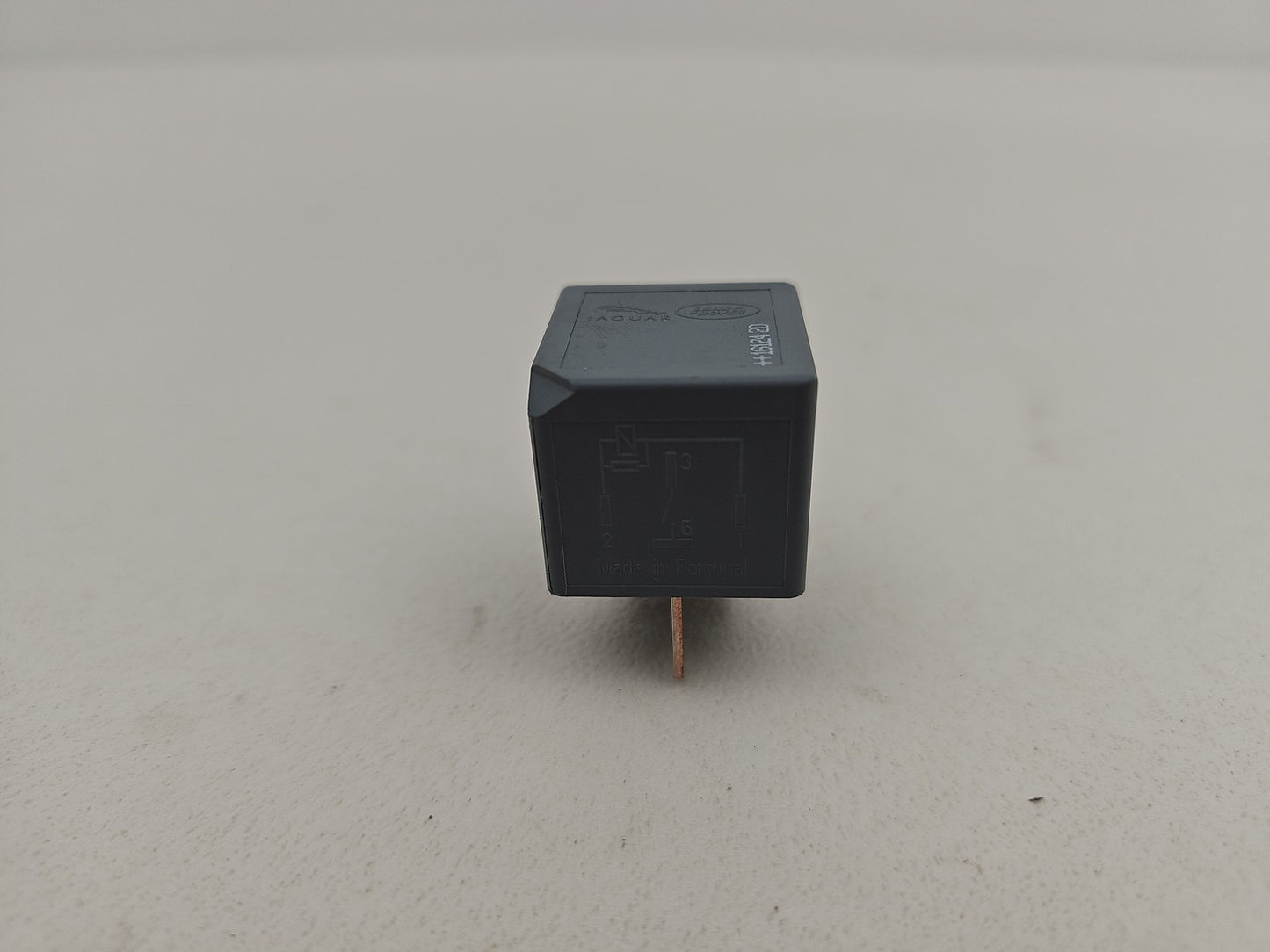 DH22-14B192-EA Land Rover Jaguar 4-Blade Grey Relay 70A 12V Tyco V23136-J4-X89