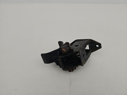 JAGUAR XF 2016 2.0 DIESEL RHD LOWER RADIATOR MOUNT BRACKET GX738983CD RIGHT O/S
