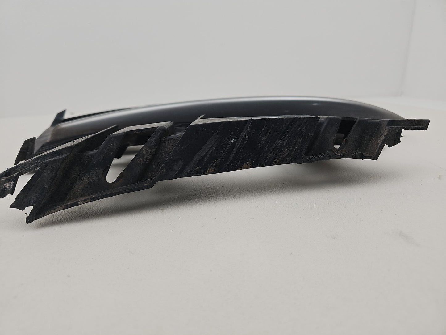 JAGUAR XE GRILLE FRONT BUMPER RIGHT R SPORT GX7M-8B289-CA X760 2015-2024