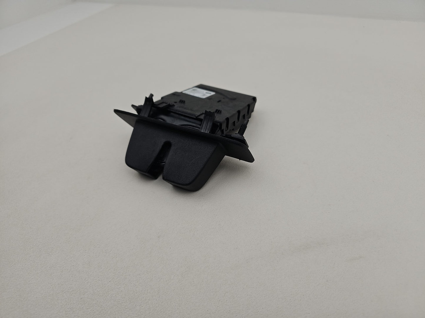 JAGUAR XE X760 BOOT LOCK MECHANISM 2016 GX73A442A66AB