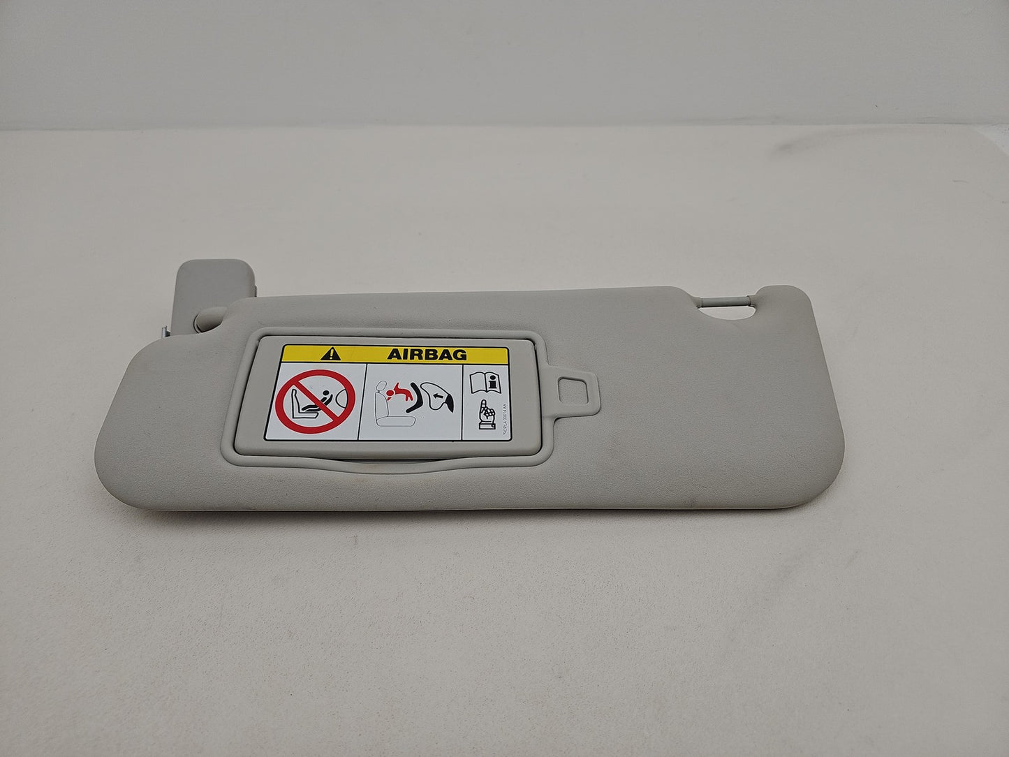 JAGUAR XE X760 N/S LEFT Side Passenger SUN VISOR GX7304101AA0LKP A305