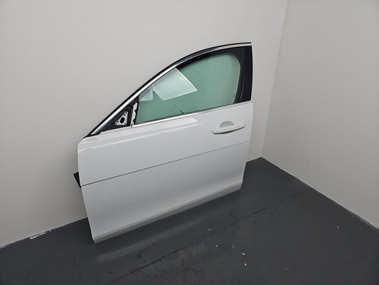 2016 JAGUAR XE X760 R-SPORT NSF LEFT FRONT DOOR LRC NER POLARIS WHITE GENUNE