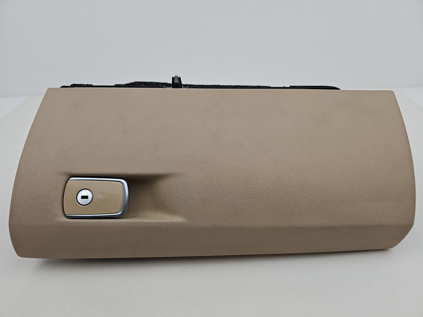 BMW 3 SERIES F30 F31 GENUINE GLOVE BOX IN BEIGE COLOUR 9227250