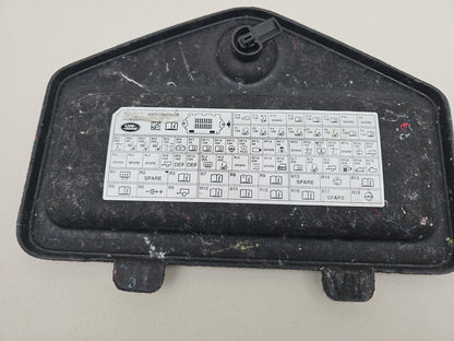 JAGUAR XE X760 2015 2.0 D RHD REAR BOOT RIGHT SIDE FUSE BOX COVER GX73-14K016-CB