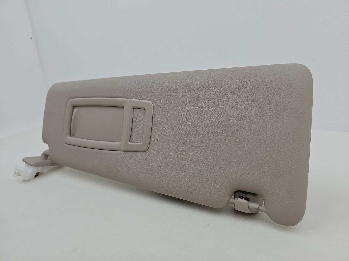 BMW 3 4 SERIES F30 F31 F32 F36 FRONT SUN VISOR PASSENGER RIGHT IN CREAM 7322291