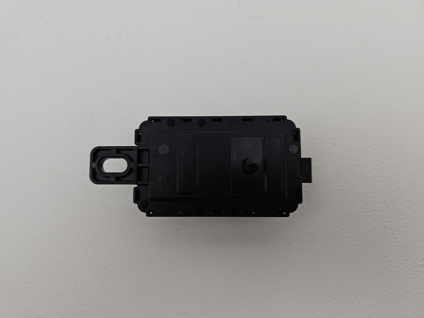 BMW 1 3 SERIE F20 F21 F30 F34 ALARM CONTROL SENSOR MODULE RECEIVER RELAY