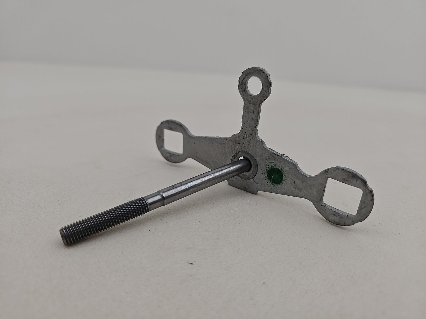 BMW 1 3 4 Series N20B20 Petrol Fuel Injector Clamp with Bolts 7595405