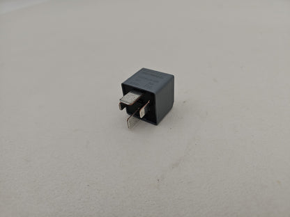 DH22-14B192-EA Land Rover Jaguar 4-Blade Grey Relay 70A 12V Tyco V23136-J4-X89