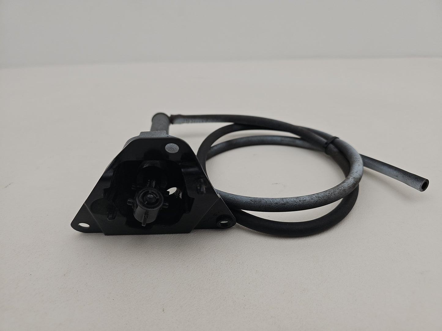 JAGUAR XE X760 N/S PASSENGER SIDE LEFT FRONT HEADLIGHT WASHER PAB GX73-13K131-BA