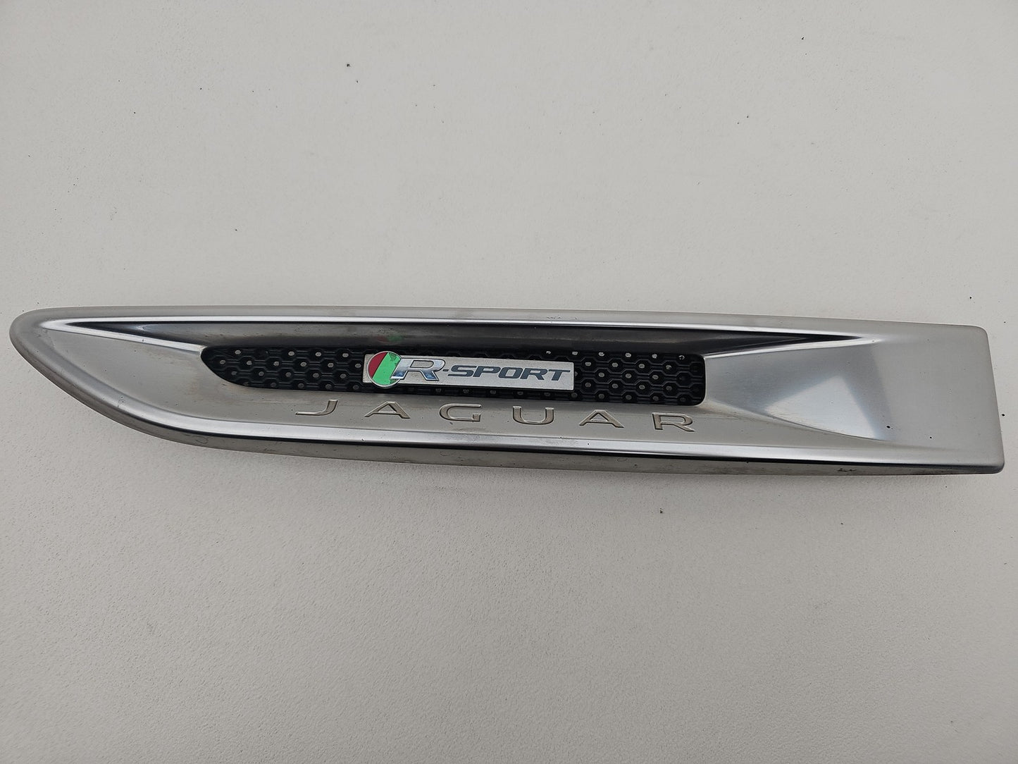 JAGUAR XE 2016 R SPORT NSF PASSENGER SIDE FRONT WING CHROME GRILL GX7M280B11