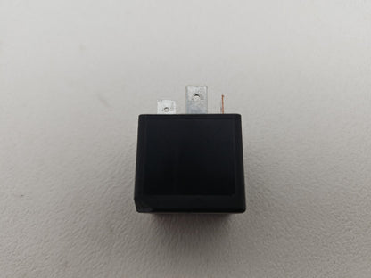 JAGUAR/LAND ROVER RELAY 4-PIN BLACK 12V 40A 2.0 DIESEL DH2214B192CA OEM GENUINE