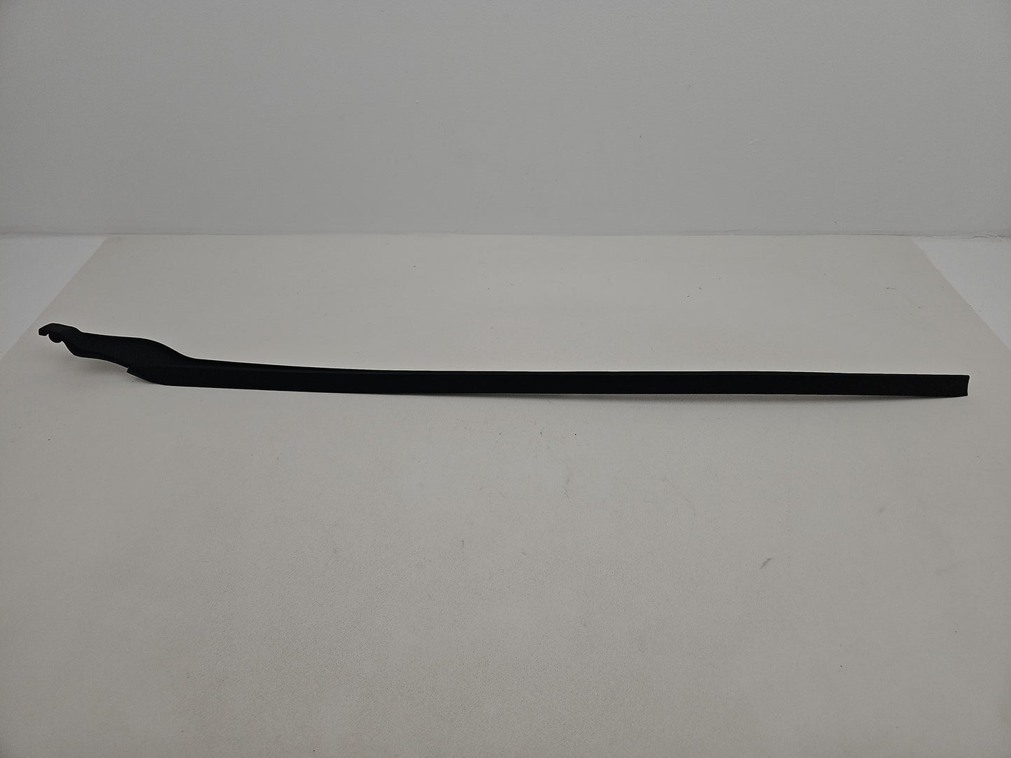 GENUINE JAGUAR XE 2016 WINDSHIELD DEFLECTOR TRIM PASSENGER SIDE GX73025A53A OEM
