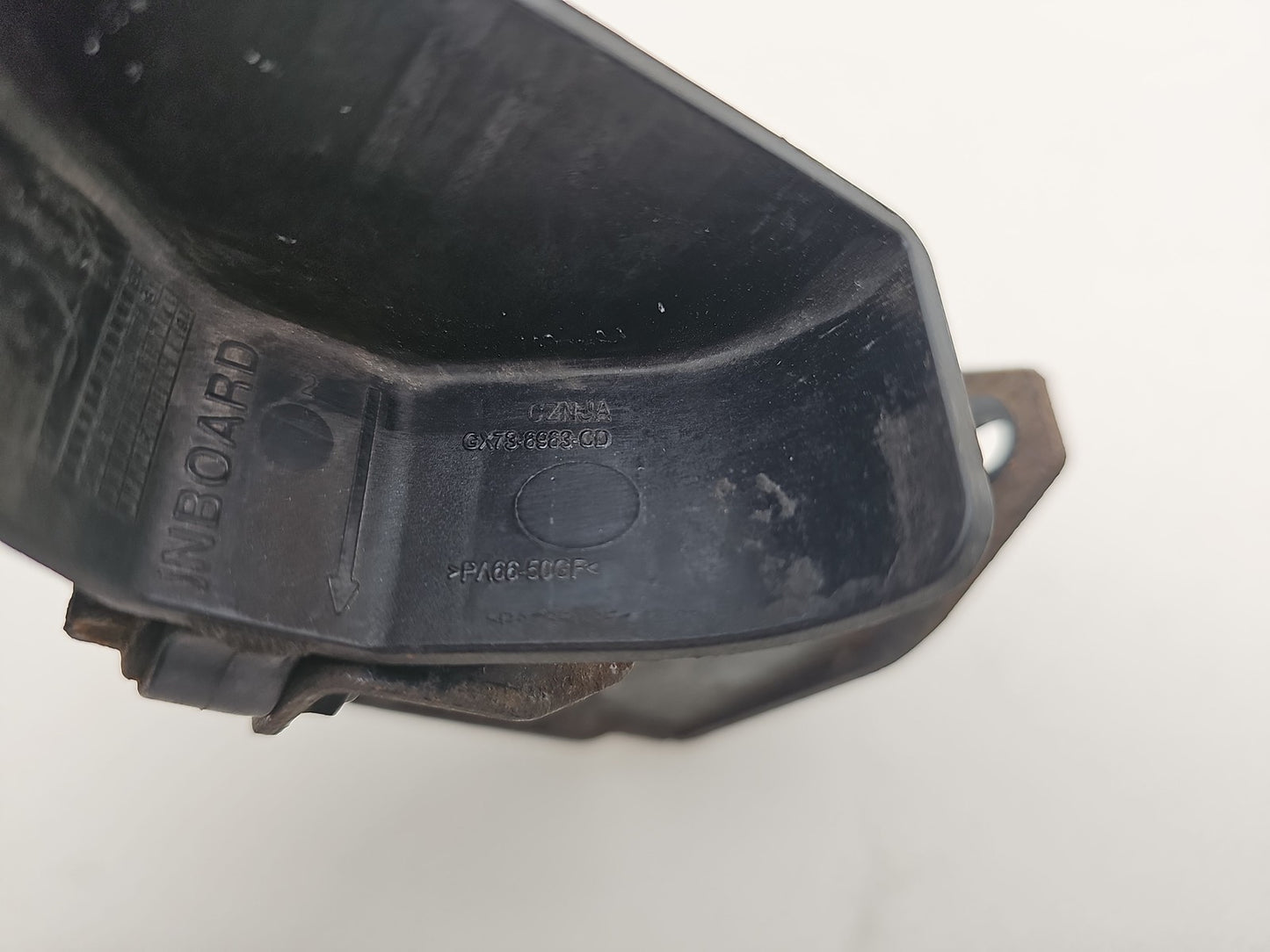 JAGUAR XF 2016 2.0 DIESEL RHD LOWER RADIATOR MOUNT BRACKET GX738983CD RIGHT O/S