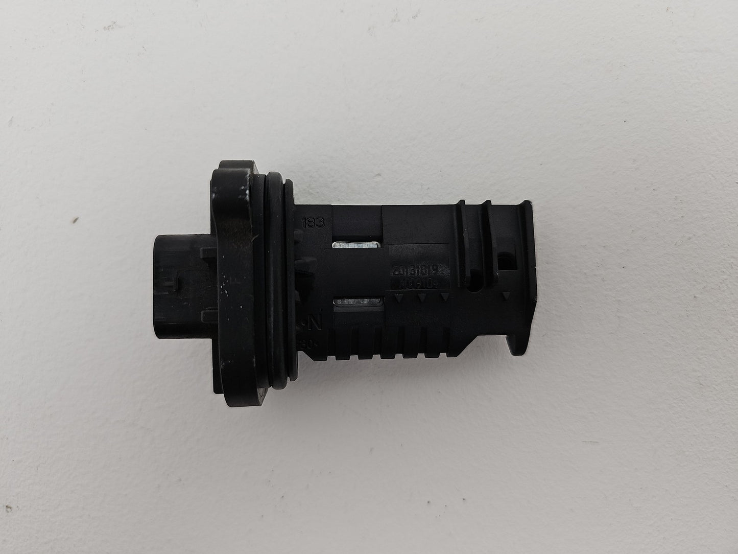 BMW F10 F11 F20 F21 F30 F31 Hot Film Air Mass Meter Sensor 7602038