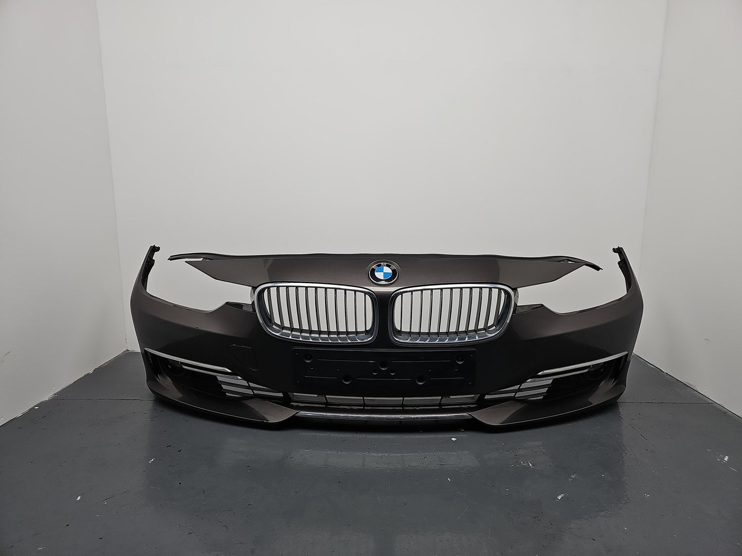2014 BMW 320I LUXURY AUTO Front Bumper F30 7308401-08 Saloon B65