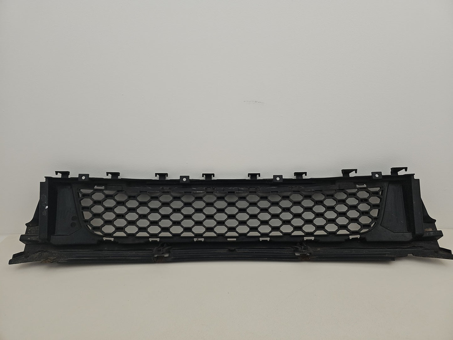JAGUAR XE GRILLE FRONT BUMPER LOWER R SPORT GX7M 17H750 AA X760 2015 - 2024