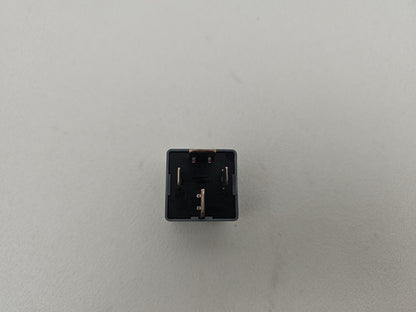 DH22-14B192-EA Land Rover Jaguar 4-Blade Grey Relay 70A 12V Tyco V23136-J4-X89