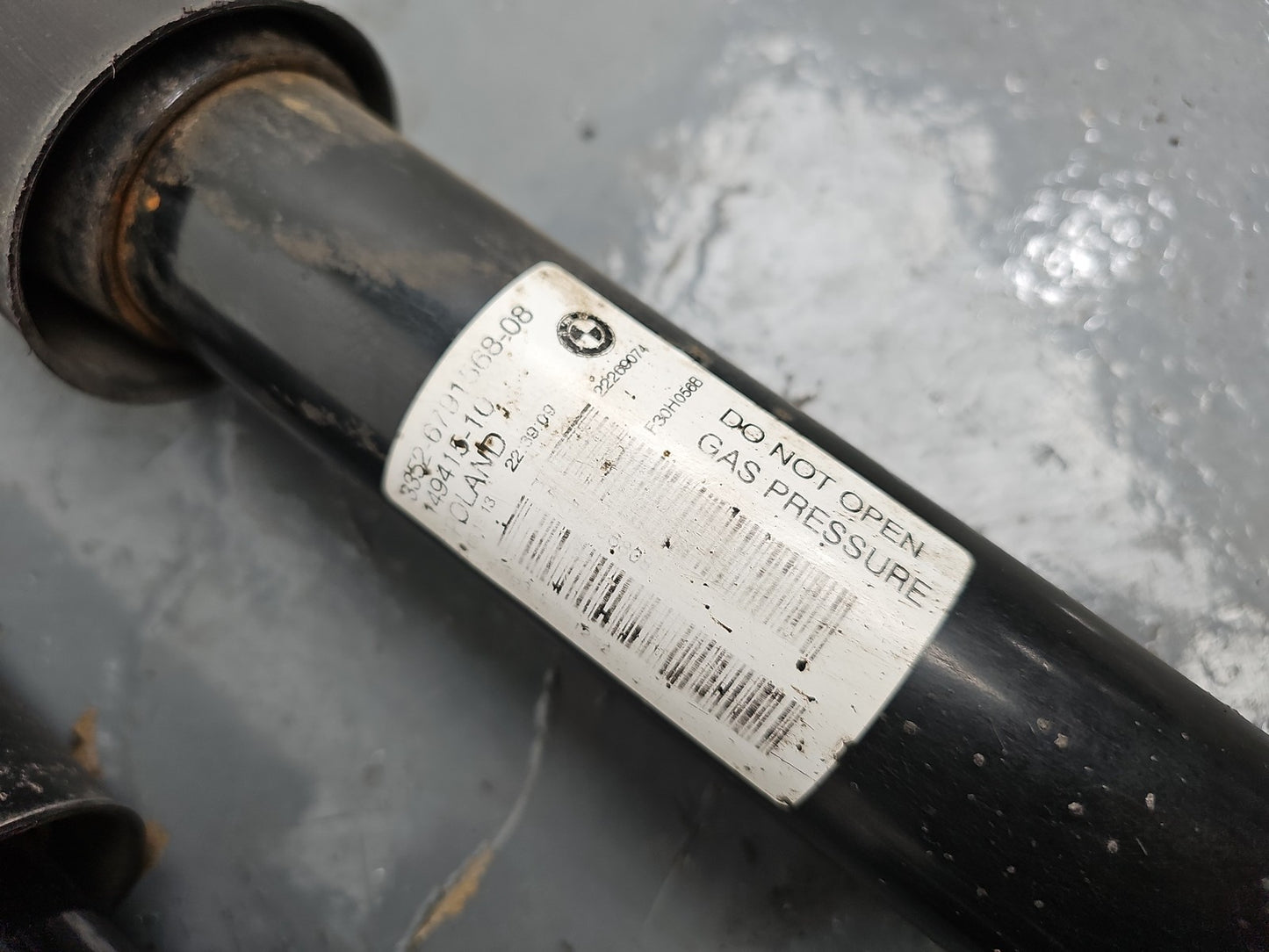 BMW 3 SERIES F30 PAIR OF REAR SHOCK ABSORBERS LEFT & RIGHT Saloon