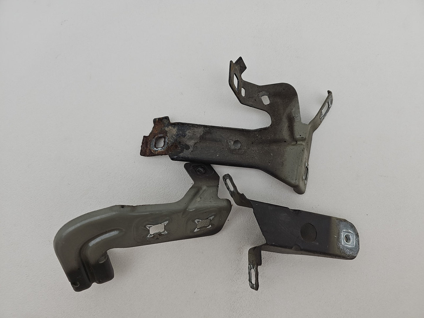 BMW 3 4 SERIES F30 F32 F36 FRONT RIGHT DRIVER SIDE WING BRACKET SET 7255822