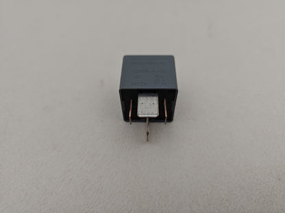 DH22-14B192-EA Land Rover Jaguar 4-Blade Grey Relay 70A 12V Tyco V23136-J4-X89