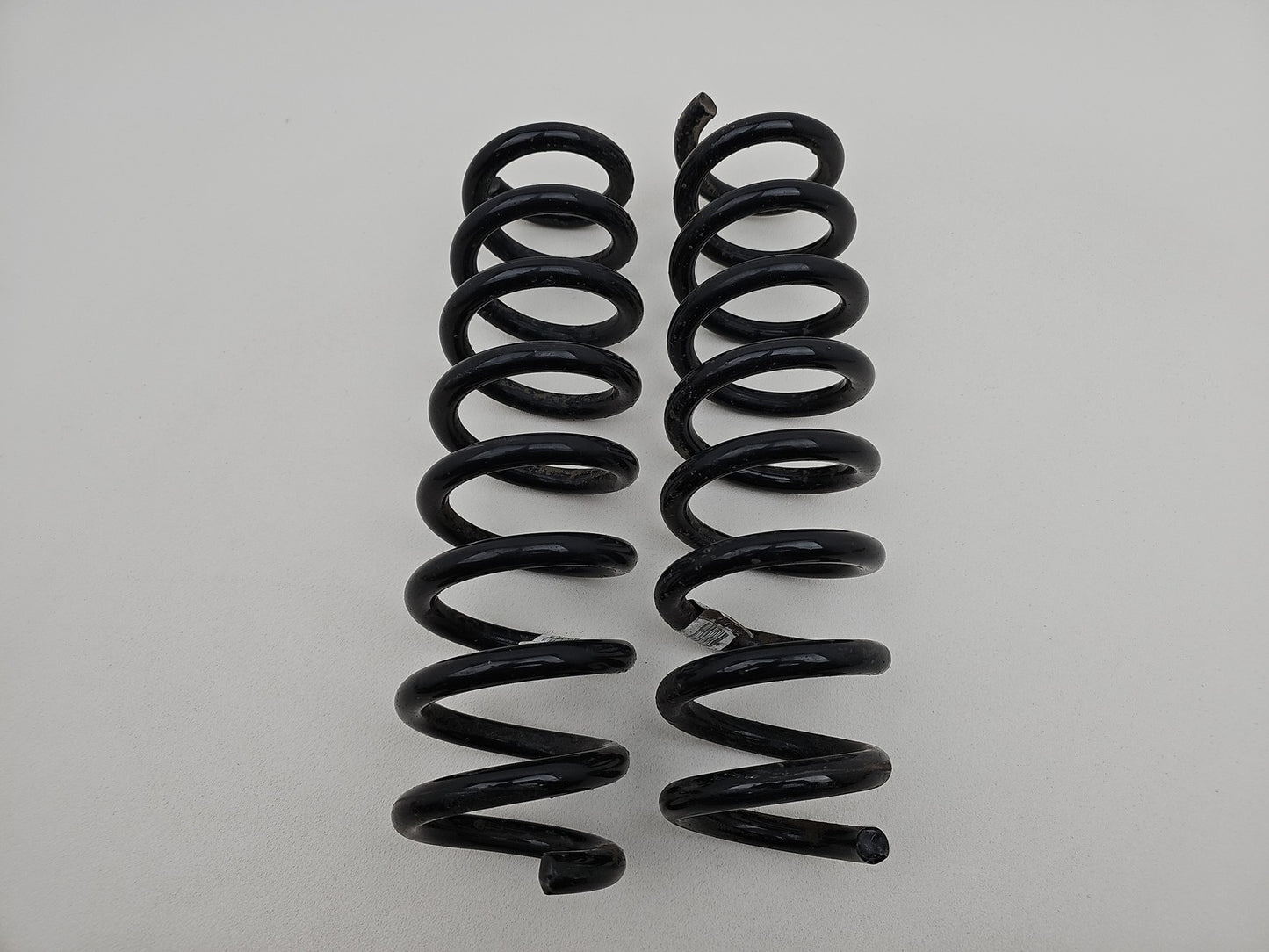 Coil Spring BMW F30 Rear Axle Suspension Left Right N/O/S Spring Set EE