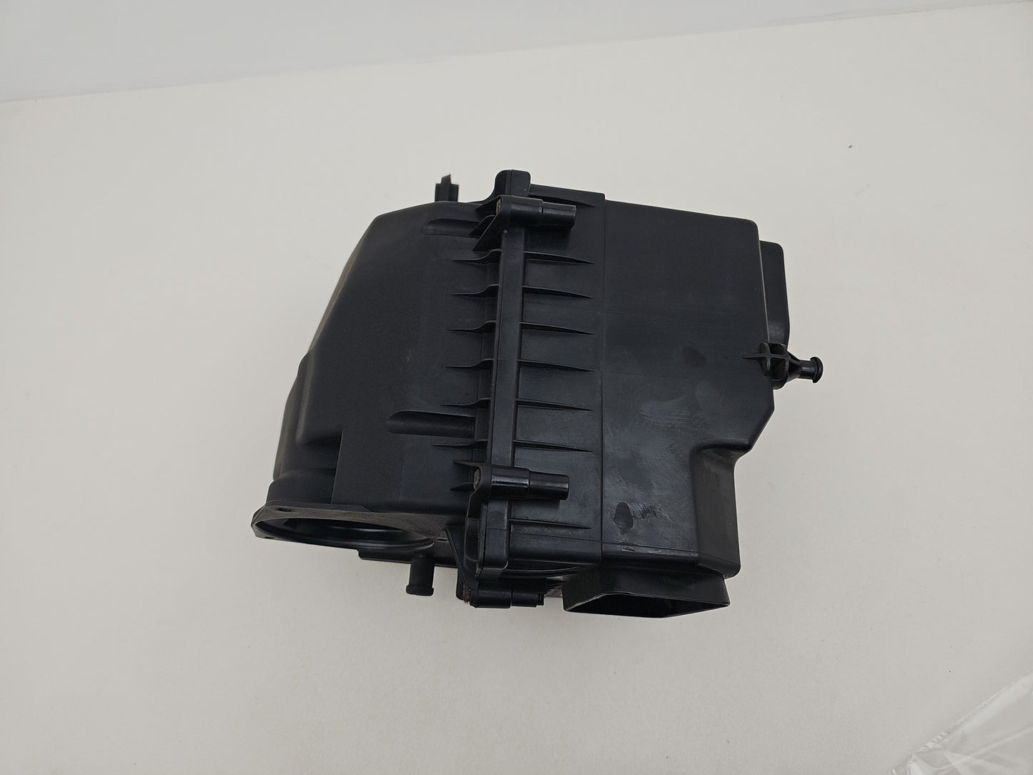 JAGUAR XE 2016 2.0 DIESEL AIR FILTER BOX HOUSING GX63-9600-BC