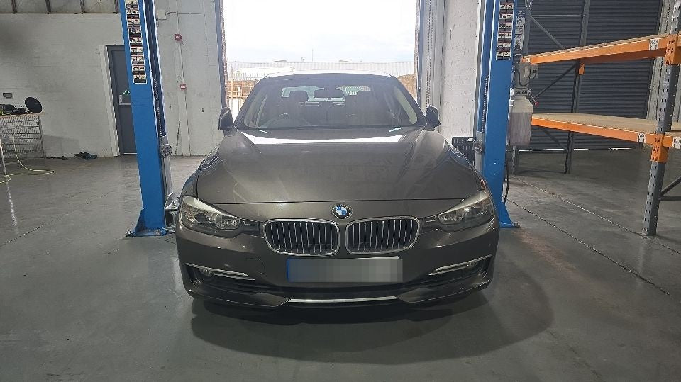 2014 BMW 320I LUXURY AUTO Front Bumper F30 7308401-08 Saloon B65