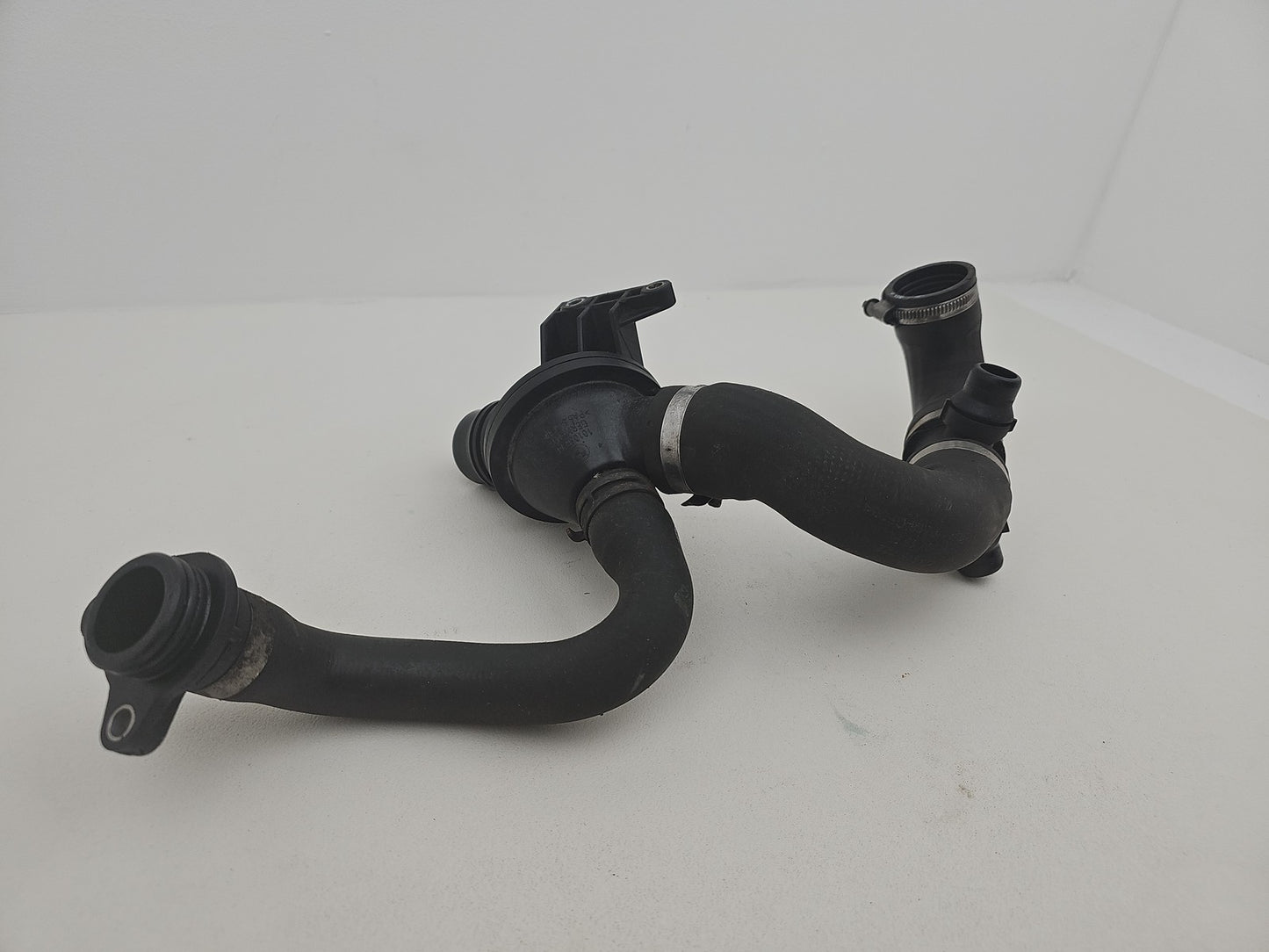BMW 3 SERIES F30 F31 COOLANT THERMOSTAT 2.0 PETROL 10106811 2012 TO 2018