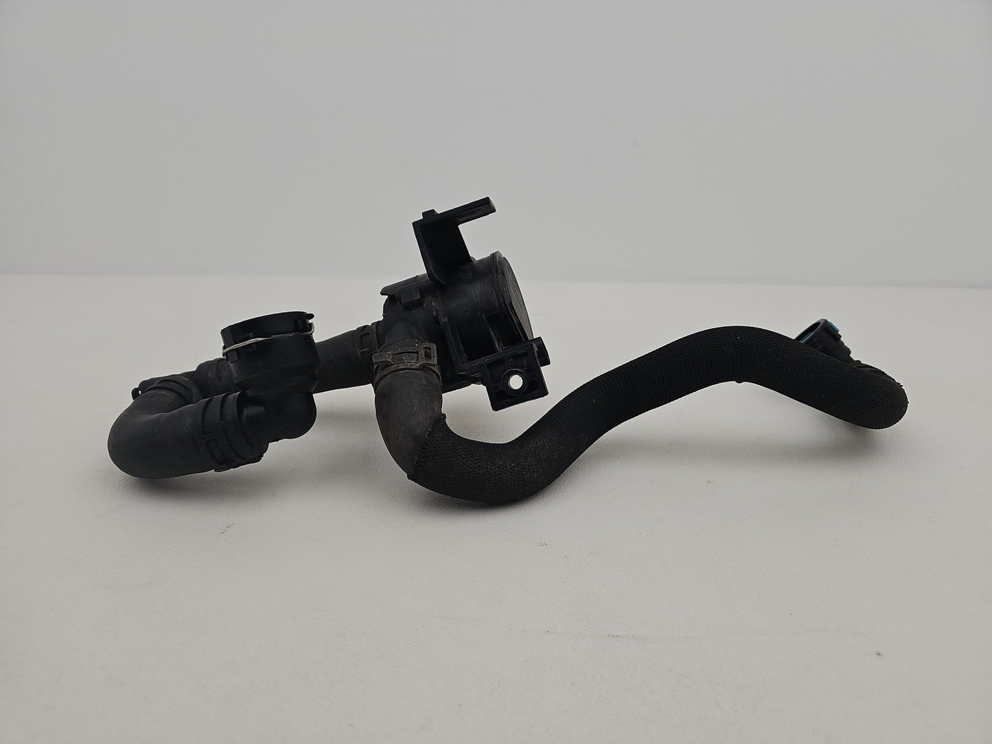 JAGUAR / LAND ROVER Auxiliary Water Pump 0392023249 XE R-SPORT D X760 Diesel