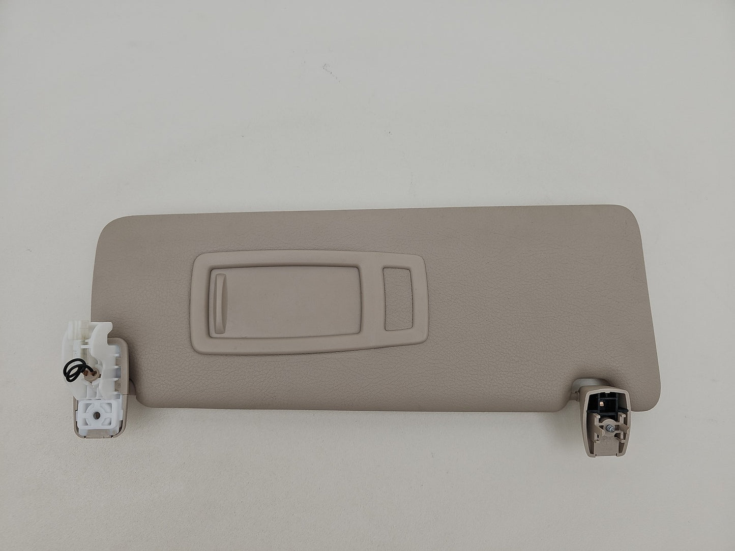 BMW 3 4 SERIES F30 F31 F32 F36 FRONT SUN VISOR PASSENGER RIGHT IN CREAM 7322291