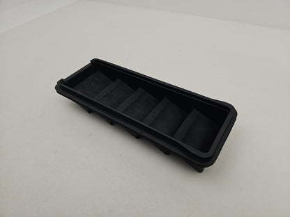 JAGUAR/LAND ROVER REAR BODY VENTS GRILLE GX63-280B62-AA OEM GENUINE