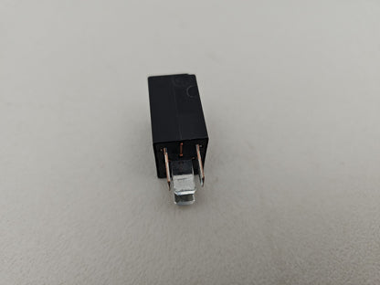LAND ROVER JAGUAR 4-PIN RELAY DH22-14B192-AA V23074-A1801-X106 GENUINE OEM