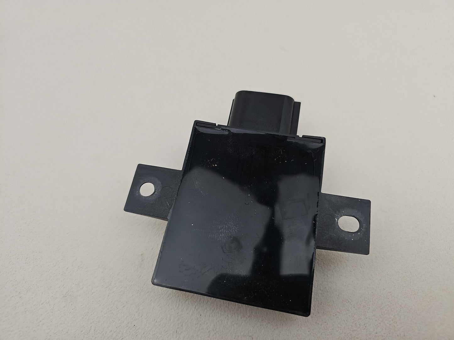 JAGUAR /LAND ROVER 2.0 DIESEL FUEL PUMP CONTROL MODULE FK72-9D370-AD GENUINE OEM