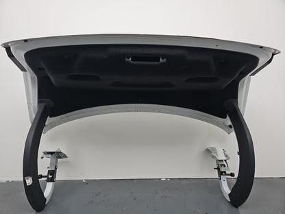 JAGUAR XE R-SPORT D Boot Lid X760 2015-2018 LRC NER POLARIS WHITE LIP INCLUDED