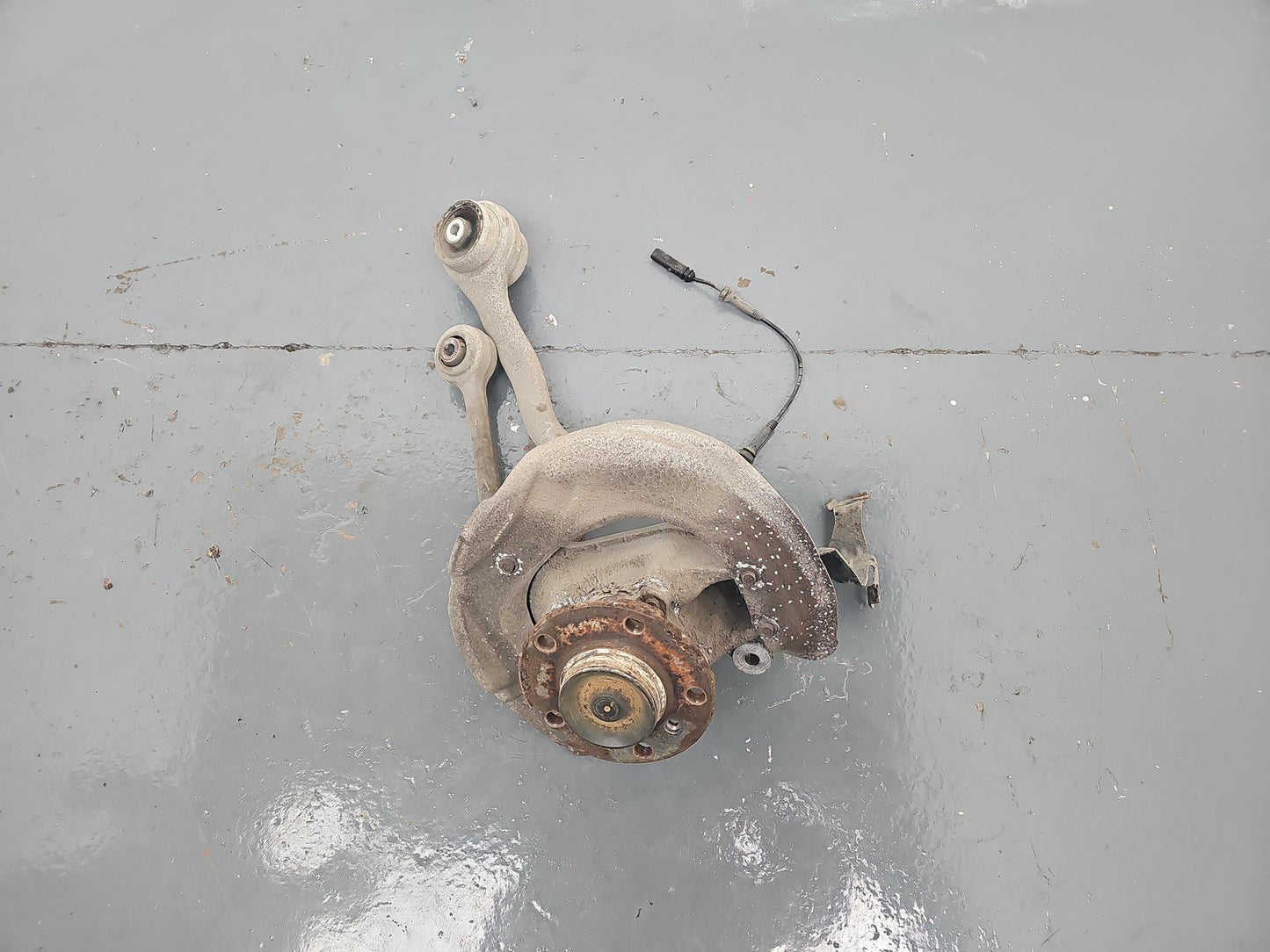 BMW 3 Series F30 F31 Front Left N/S Axle Suspension Wheel Carrier Hub 6792287