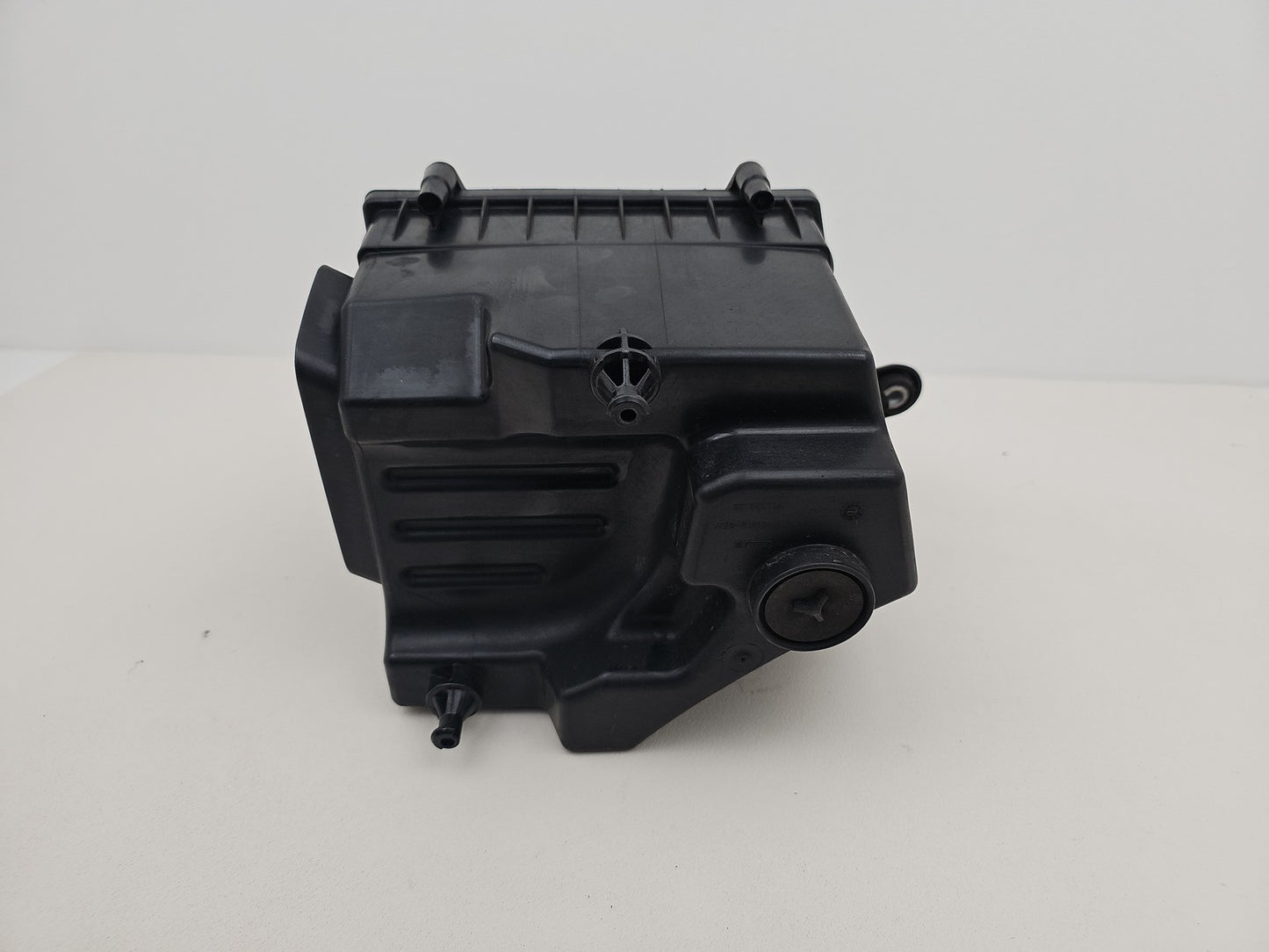 JAGUAR XE 2016 2.0 DIESEL AIR FILTER BOX HOUSING GX63-9600-BC