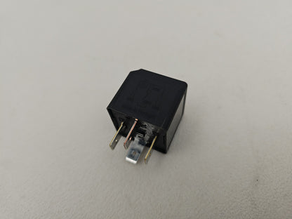 JAGUAR/LAND ROVER RELAY 4-PIN BLACK 12V 40A 2.0 DIESEL DH2214B192CA OEM GENUINE