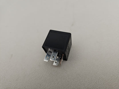 JAGUAR/LAND ROVER RELAY 4-PIN BLACK 12V 40A 2.0 DIESEL DH2214B192CA OEM GENUINE