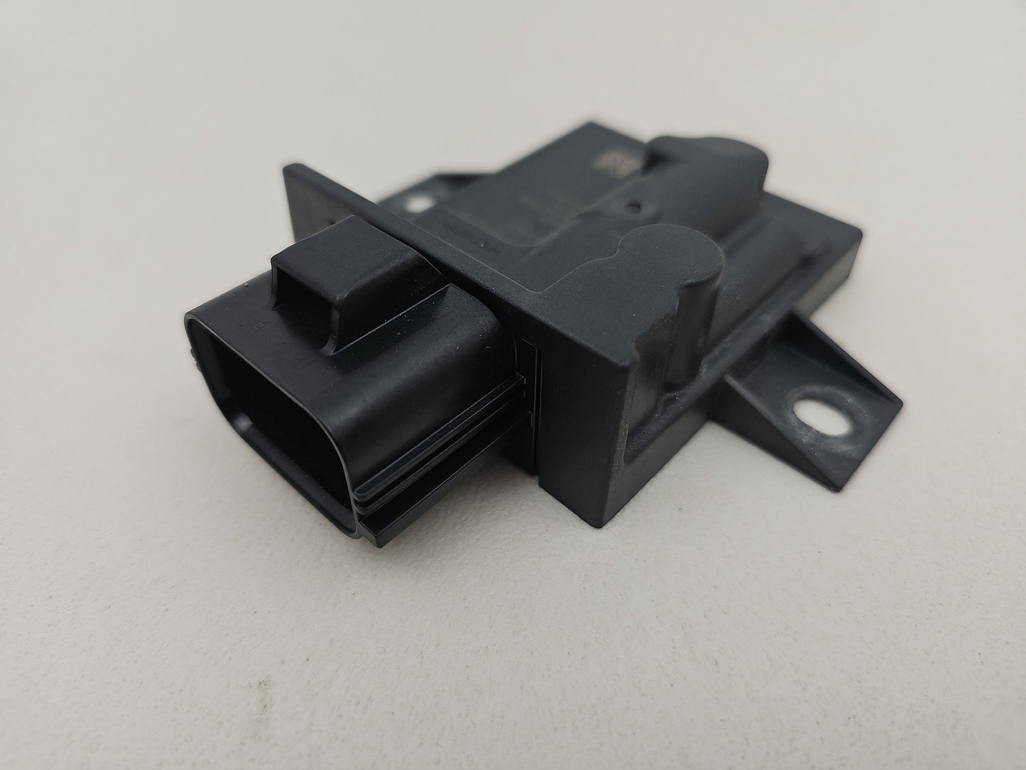 JAGUAR /LAND ROVER 2.0 DIESEL FUEL PUMP CONTROL MODULE FK72-9D370-AD GENUINE OEM