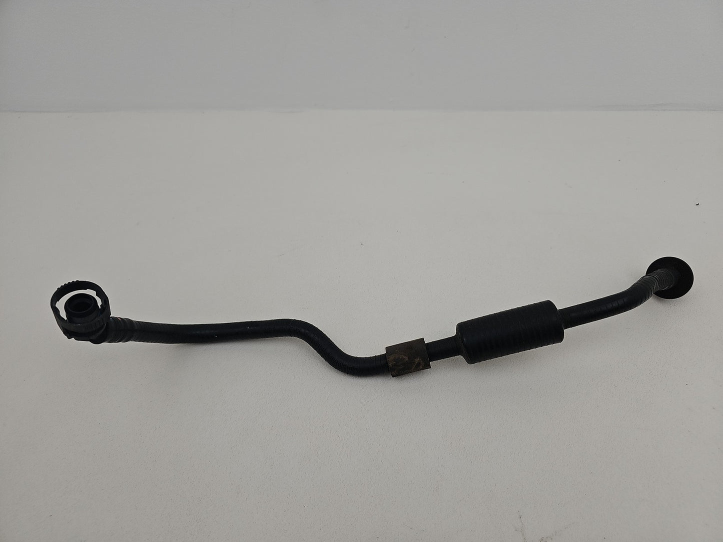 BMW F20 F21 F30 N20 N26 Fuel Tank Breather Line Resonator Pipe 7636128