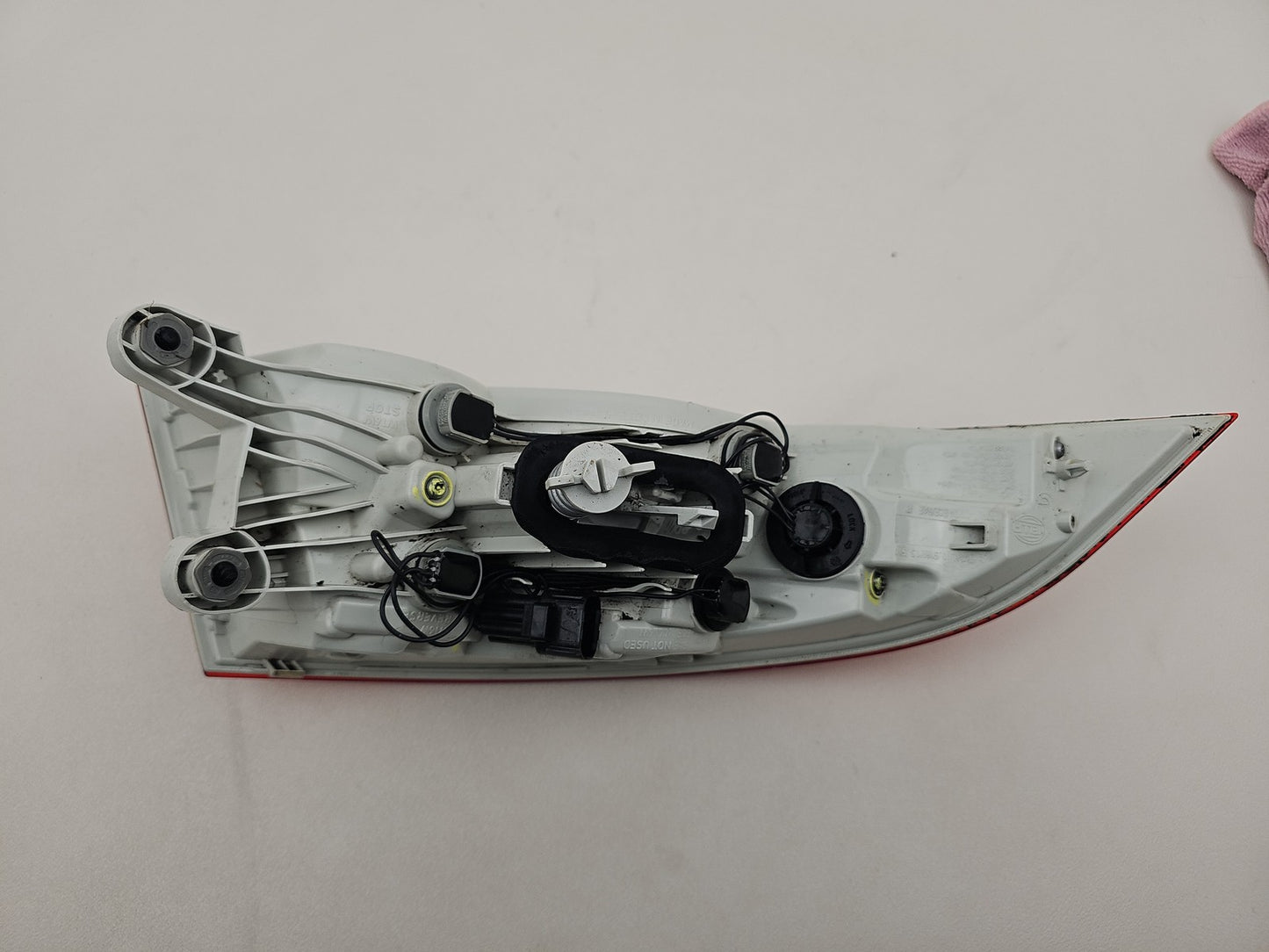 JAGUAR XE 2.0D R SPORT REAR RIGHT OUTER TAILLIGHT 1973370204 OEM GENUINE