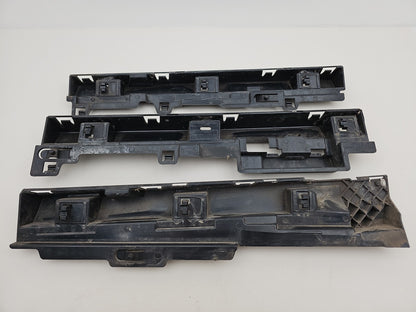 BMW 3 SERIES SIDE SKIRT BRACKET RIGHT DRIVER SIDE 7256920 7256918 7256916 F30