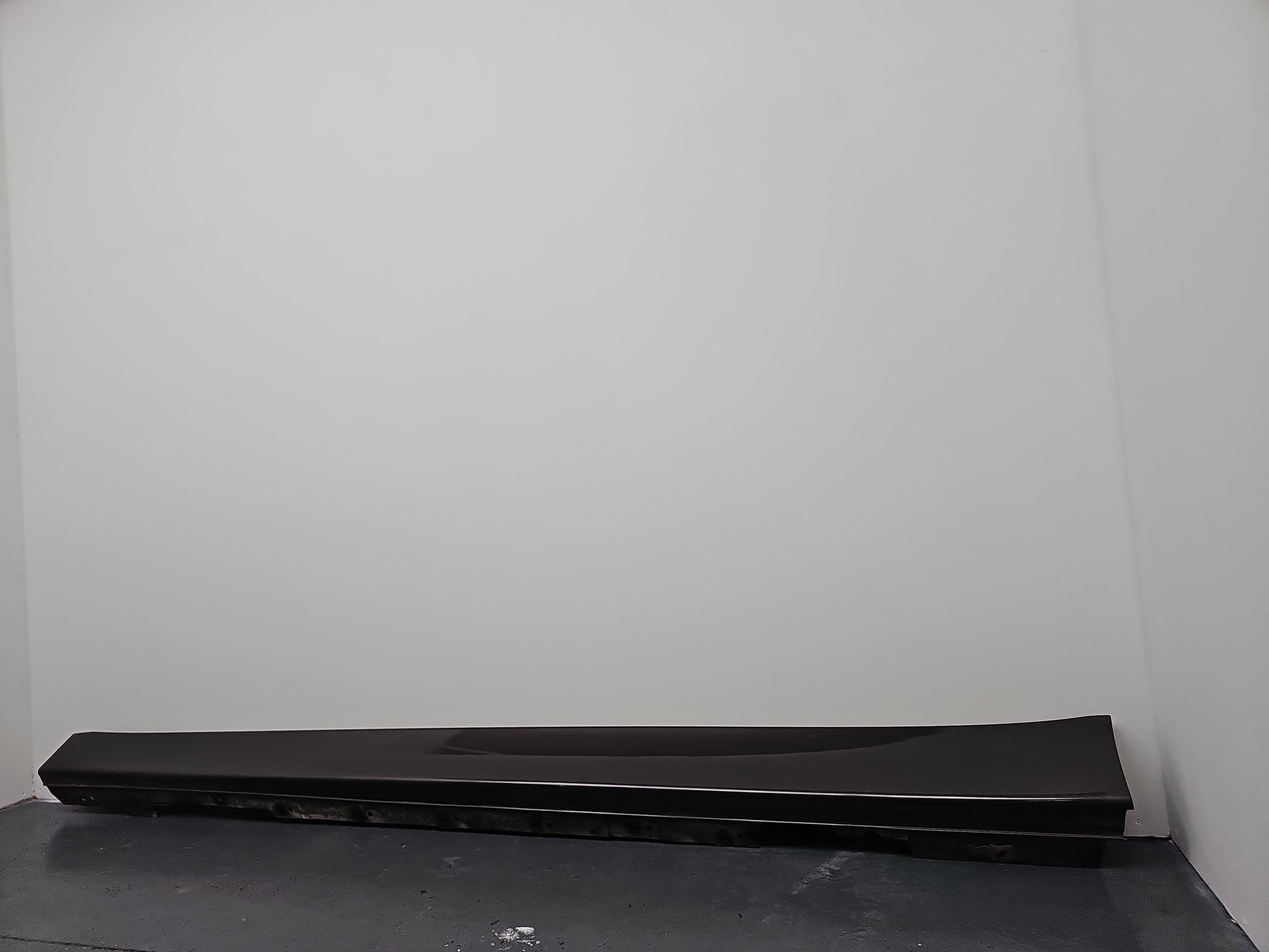 Side Skirt LH 3