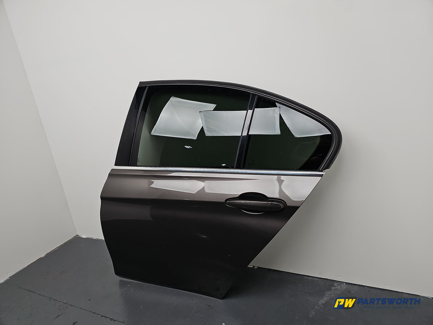 Door Rear LH 4
