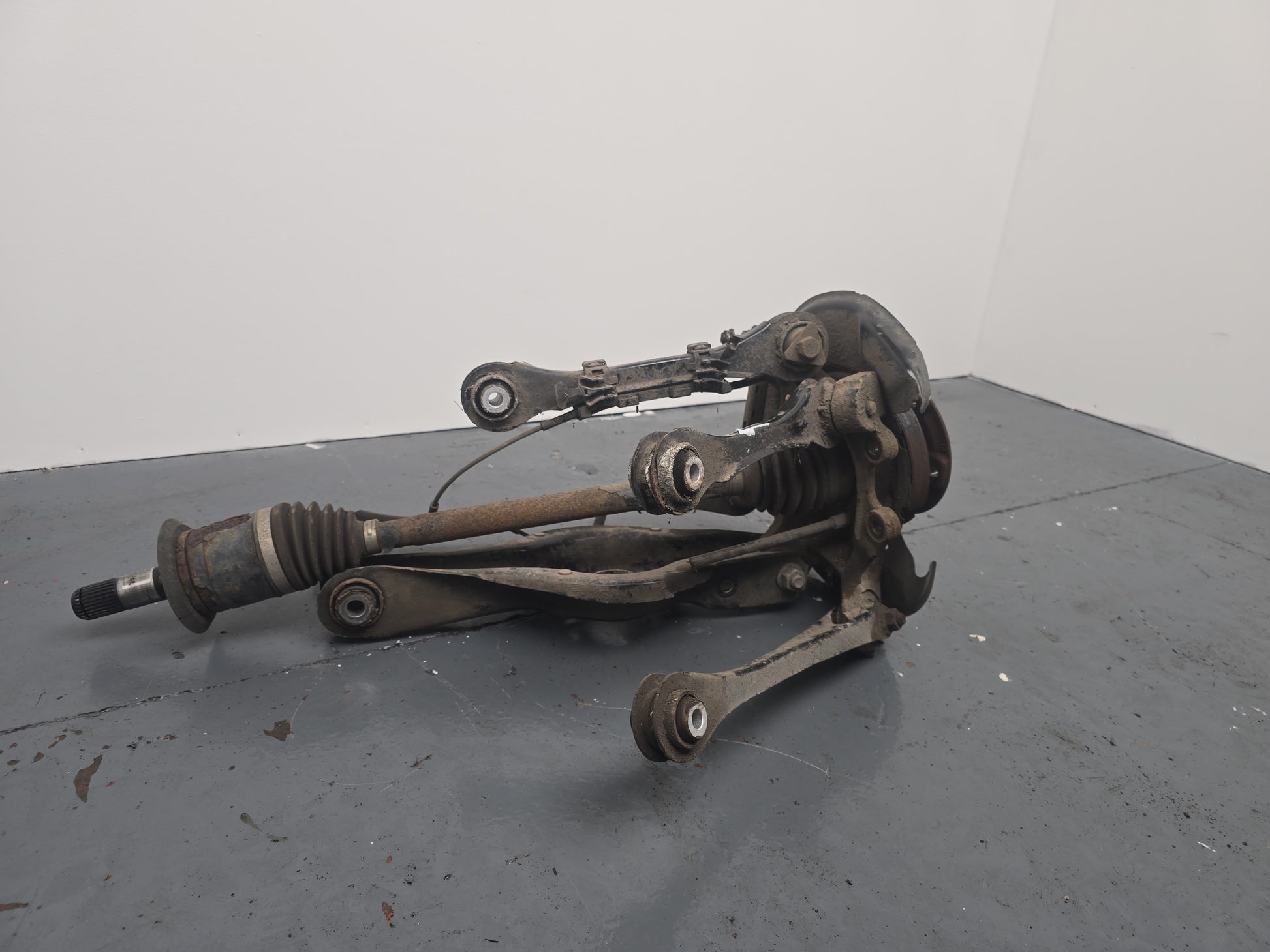 Wheel Hub Rear LH 5