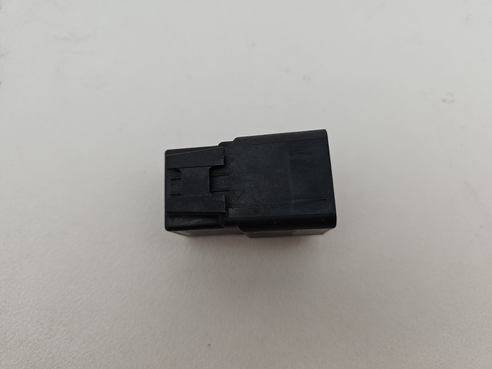 2014 Bmw 320i Luxury Auto Relay Box F30 N20b20u0 Petrol 3 Series Automatic - photo 3